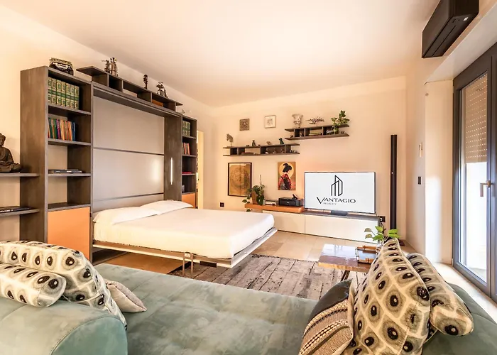Aedrian's Loft. Boutique With Private Terrace In The Center Of * Rom