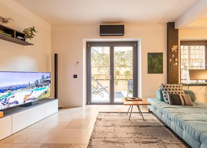 Apartment Aedrian's Loft. Boutique With Private Terrace In The Center Of
